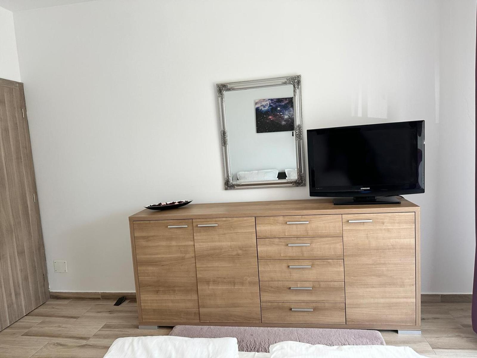 Bonte Residence Str Daliei Nr 3 Giroc Bagian luar foto